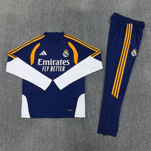 26 27 Real Madrid Tracksuit 6