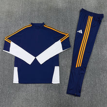 26 27 Real Madrid Tracksuit 6