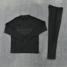 26 27 Real Madrid Tracksuit 4