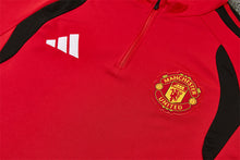 26 27   Manchester United Tracksuit