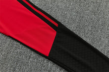 26 27   Manchester United Tracksuit