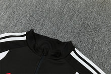 26 27 Liverpool Tracksuit 3