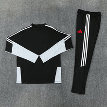 26 27 Liverpool Tracksuit 3