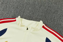 26 27 Bayern Tracksuit