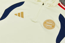 26 27 Bayern Tracksuit