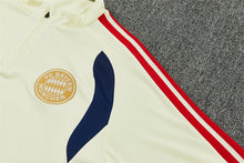 26 27 Bayern Tracksuit
