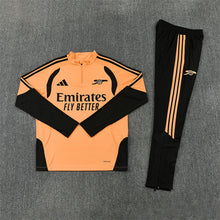 26 27 Arsenal Tracksuit 1