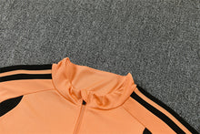 26 27 Arsenal Tracksuit 1