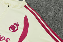 26 27 Real Madrid Tracksuit 8