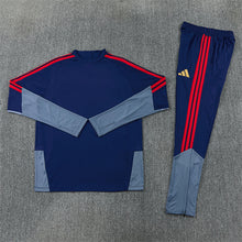 26 27 Bayern Tracksuit 1