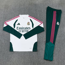 26 27 Real Madrid Tracksuit 7