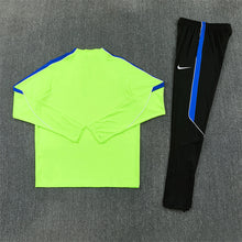 26 27 Atletico Madrid Tracksuit 1