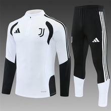 26 27 Juventus Tracksuit 1