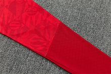 26 27 Liverpool Tracksuit 4