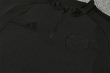 26 27   Manchester United Tracksuit 1