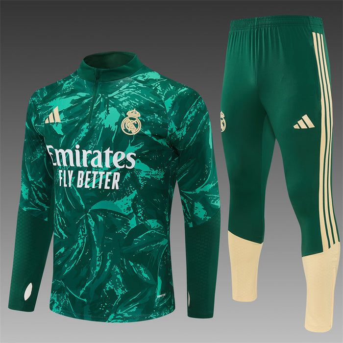 26 27 Real Madrid Tracksuit 1