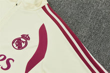 26 27 Real Madrid Tracksuit 10