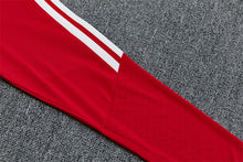 26 27 Liverpool Tracksuit