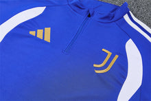 26 27 Juventus Tracksuit 2