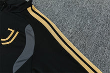 26 27 Juventus Tracksuit