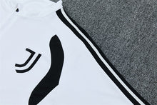 26 27 Juventus Tracksuit 1
