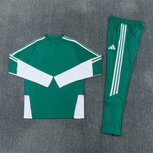 26 27 Liverpool Tracksuit