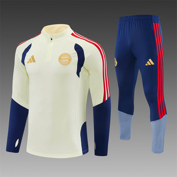 26 27 Bayern Tracksuit