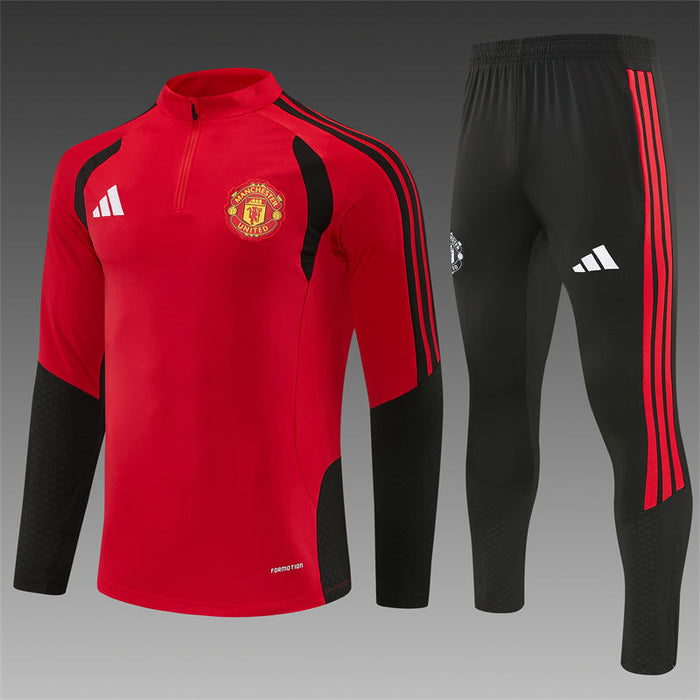 26 27   Manchester United Tracksuit