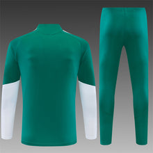 26 27 Liverpool Tracksuit