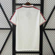 MANCHESTER UNITED 1998 - 1999 COMMEMORATIVE EDITION