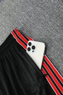 Manchester United  Sleeveless Training Kit Black stripes