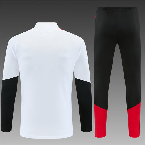 26 27 Arsenal Tracksuit 1