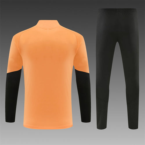 26 27 Arsenal Tracksuit 1