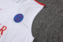 Paris 2627 Sleeveless Training Kit