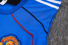 Manchester United  Sleeveless Training Kit retro style