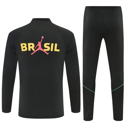 26 27 Brazil Tracksuit 1