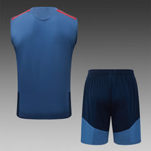 Bayern 2627 Sleeveless Training Kit  Dark green