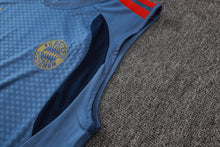 Bayern 2627 Sleeveless Training Kit  Dark green