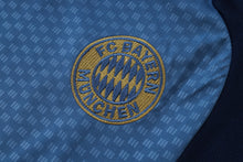 Bayern 2627 Sleeveless Training Kit  Dark green