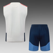 Bayern 2627 Sleeveless Training Kit  Dark green 1