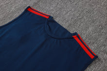 Bayern 2627 Sleeveless Training Kit
